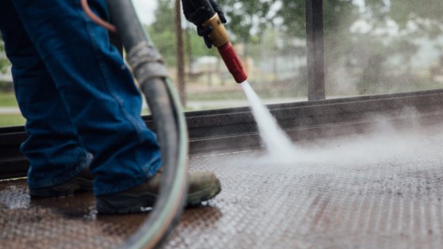 Dustless Blasting in Houston, TX